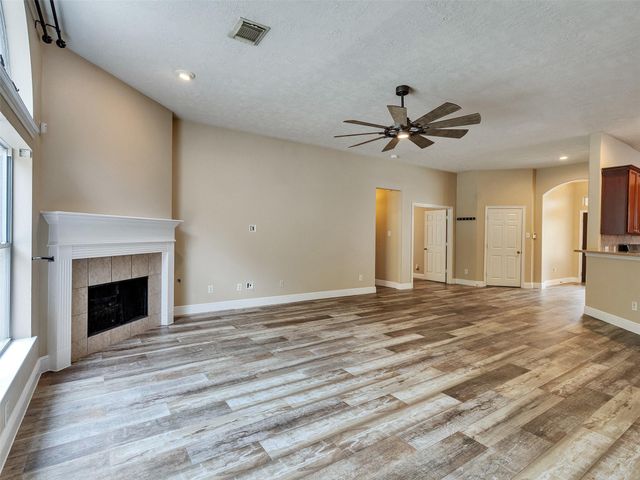 18 Bryce Branch Circle, The Woodlands, TX 77382