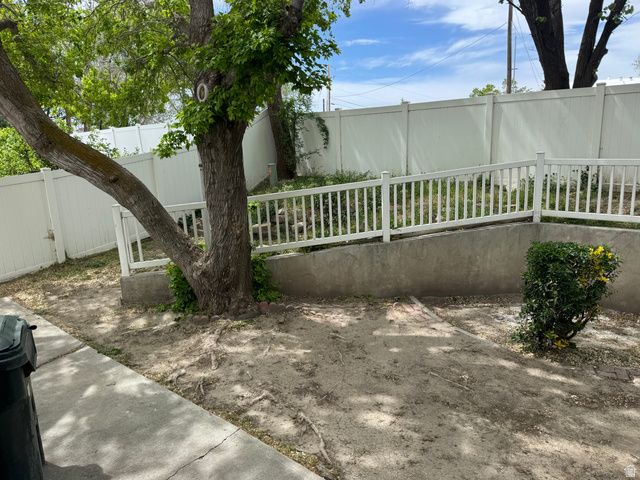 3750 SUFFOLK CIR, West Valley City, UT 84119