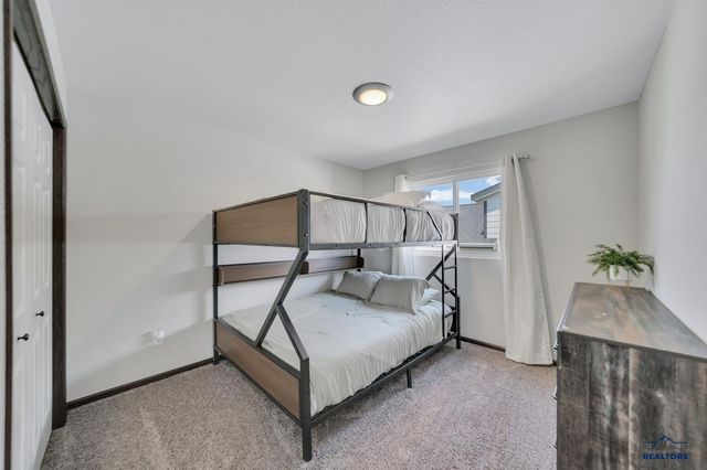 4048 HARALSON LN, Rapid City, SD 57703