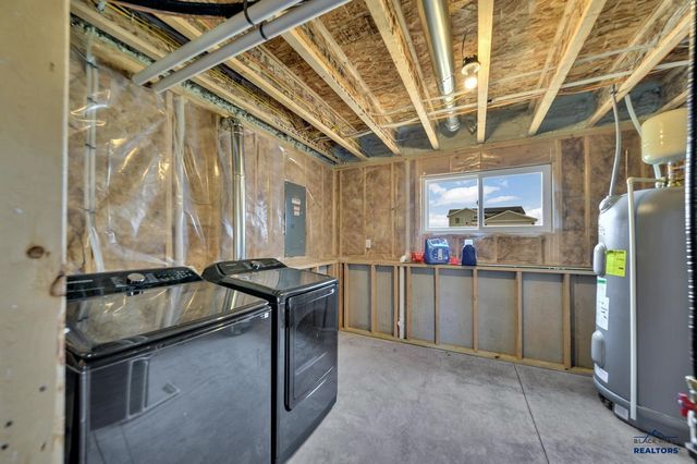 4048 HARALSON LN, Rapid City, SD 57703