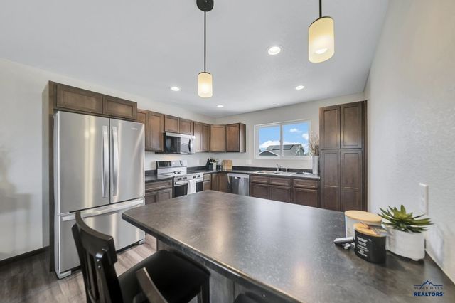 4048 HARALSON LN, Rapid City, SD 57703