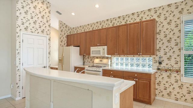 6734 PEBBLE BEACH WAY, Lakewood Ranch, FL 34202