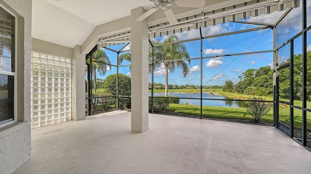 6734 PEBBLE BEACH WAY, Lakewood Ranch, FL 34202
