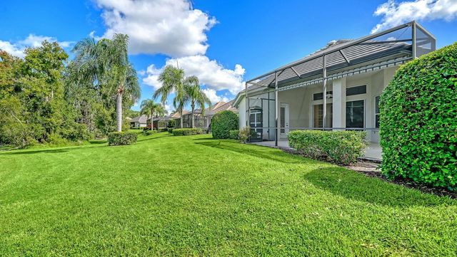 6734 PEBBLE BEACH WAY, Lakewood Ranch, FL 34202
