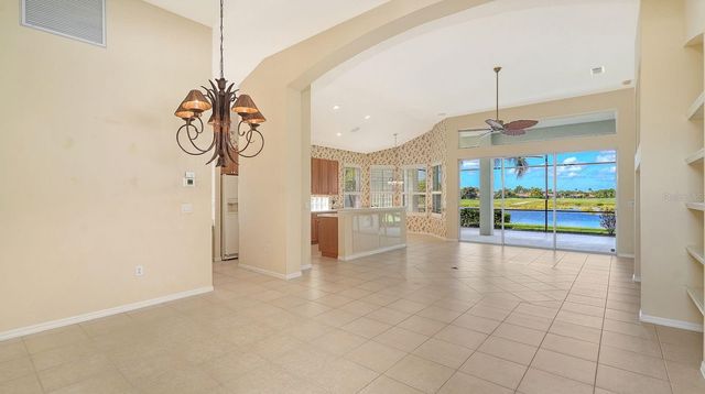 6734 PEBBLE BEACH WAY, Lakewood Ranch, FL 34202