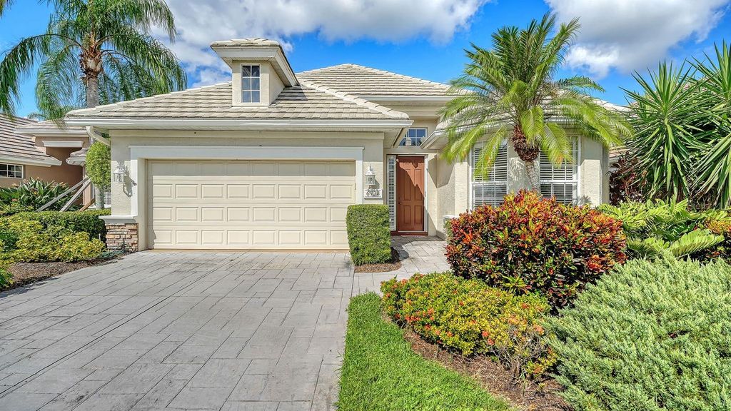 6734 PEBBLE BEACH WAY, Lakewood Ranch, FL 34202