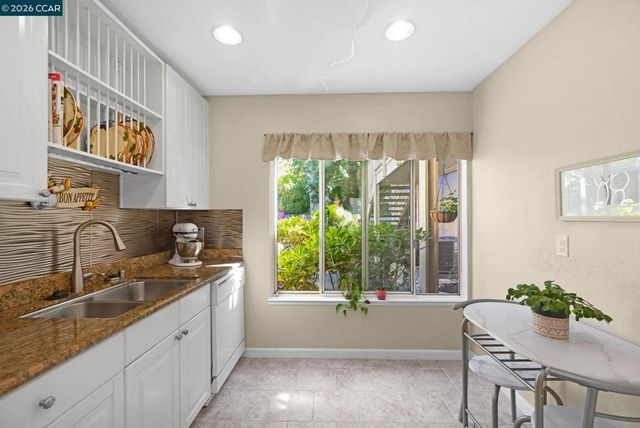 2055 Cactus Ct 2, Walnut Creek, CA 94595