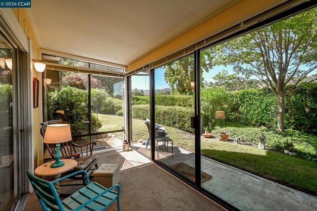 2055 Cactus Ct 2, Walnut Creek, CA 94595