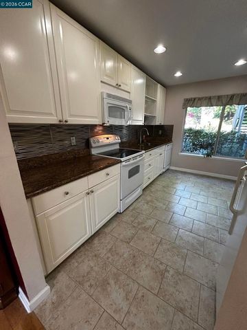 2055 Cactus Ct 2, Walnut Creek, CA 94595