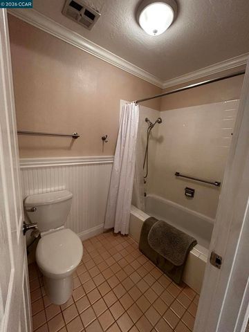 2055 Cactus Ct 2, Walnut Creek, CA 94595