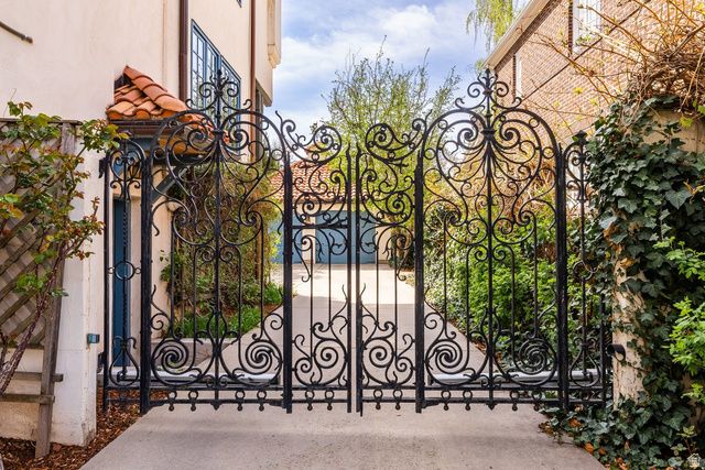 1340 E SECOND AVE, Salt Lake City, UT 84103