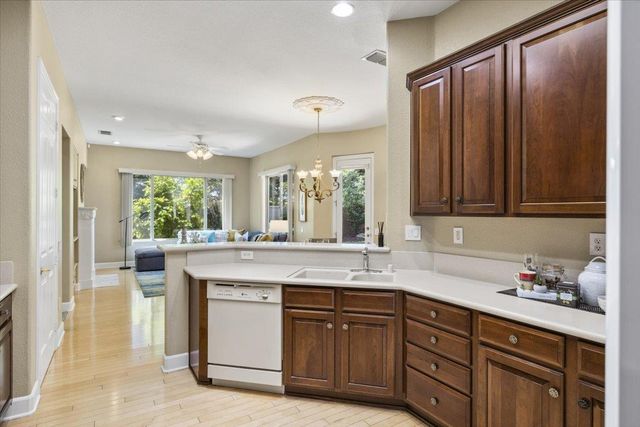 1905 Mary Rose Ln, Lincoln, CA 95648