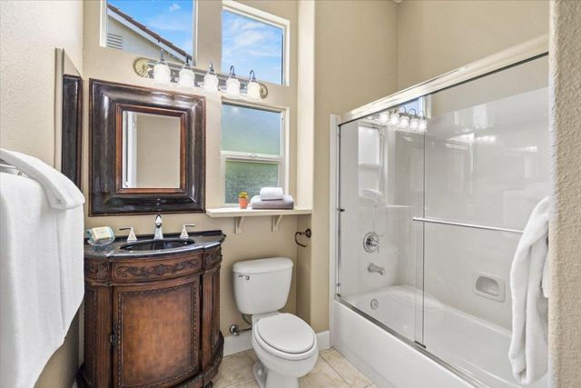 1905 Mary Rose Ln, Lincoln, CA 95648