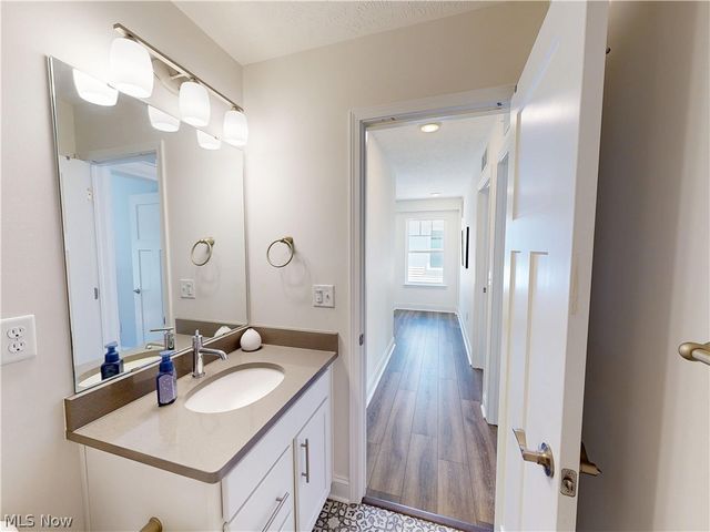 3609 Ludgate Road, Shaker Heights, OH 44120