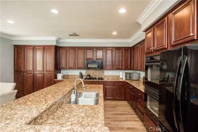 2815 Douglas Way, Corona, CA 92882