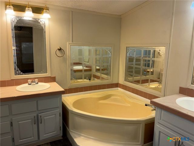 382 & 372 County Road 4450, Kempner, TX 76539