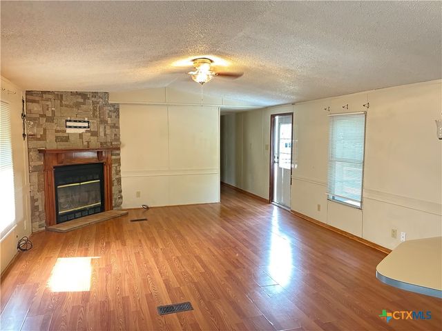 382 & 372 County Road 4450, Kempner, TX 76539