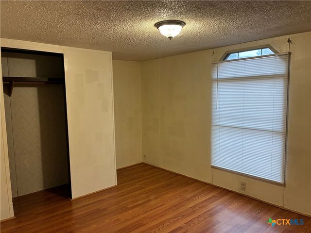 382 & 372 County Road 4450, Kempner, TX 76539