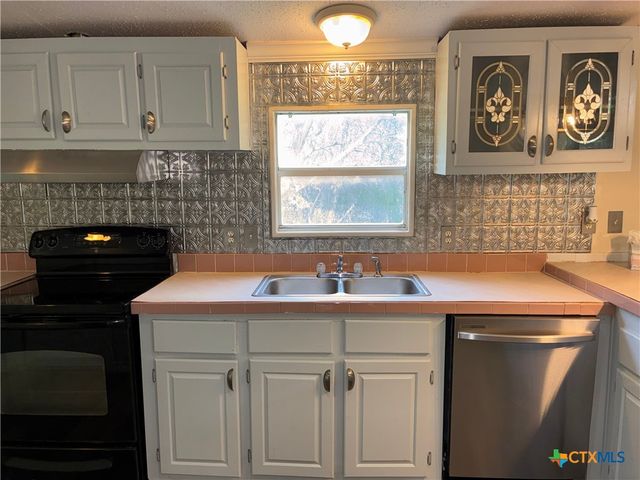 382 & 372 County Road 4450, Kempner, TX 76539