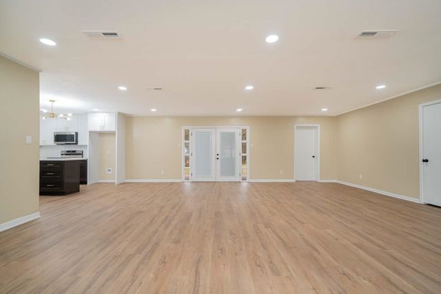 810 Sceyne Road, Kilgore, TX 75662