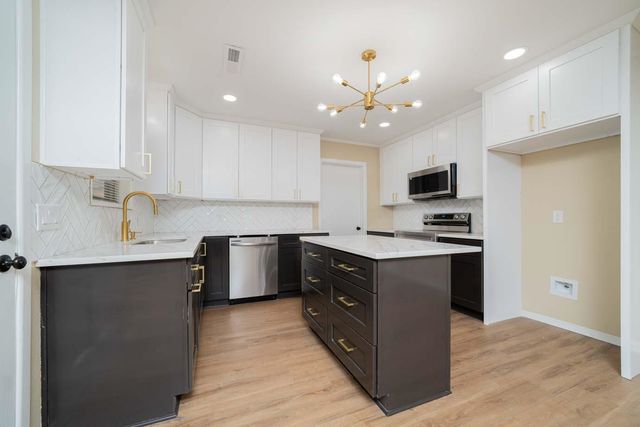 810 Sceyne Road, Kilgore, TX 75662