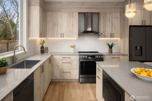 3914 S Juneau Street, Seattle, WA 98118