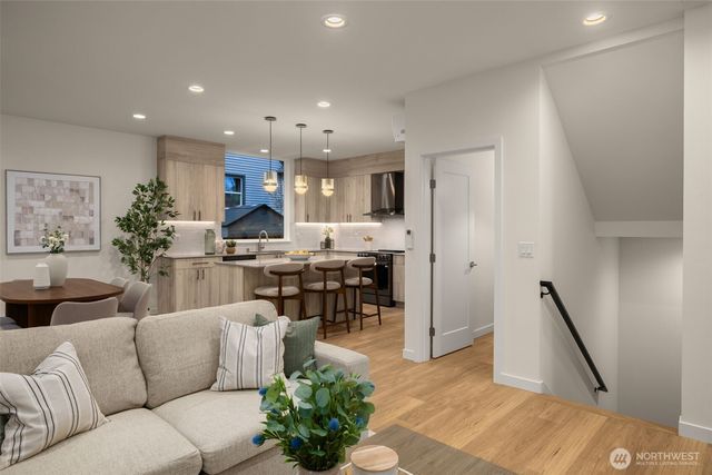 3914 S Juneau Street, Seattle, WA 98118