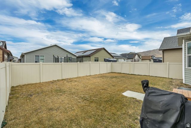 1663 E SHADOW DR, Eagle Mountain, UT 84005
