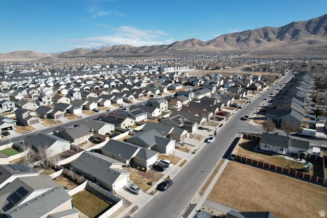 1663 E SHADOW DR, Eagle Mountain, UT 84005