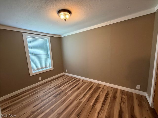 806 S Grant Boulevard, Minerva, OH 44657