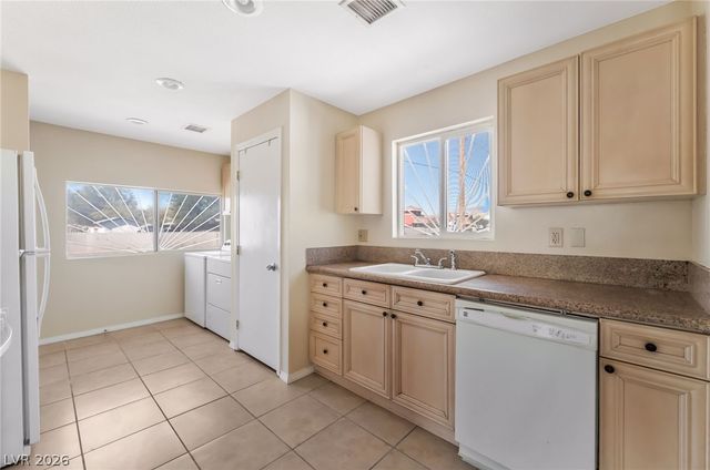 3490 North Pecos Road, Las Vegas, NV 89115