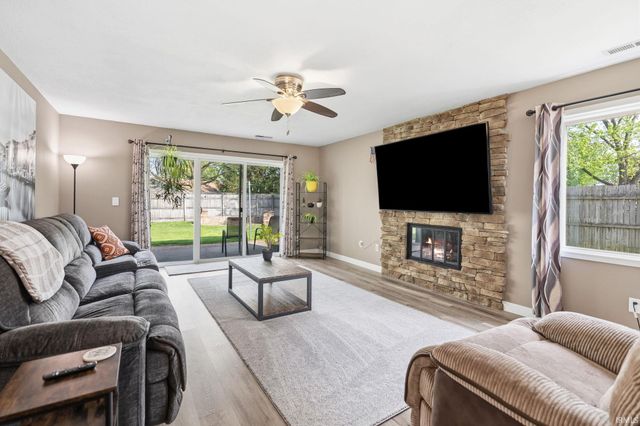 3819 Summersworth Run, Fort Wayne, IN 46804