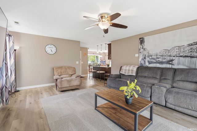 3819 Summersworth Run, Fort Wayne, IN 46804