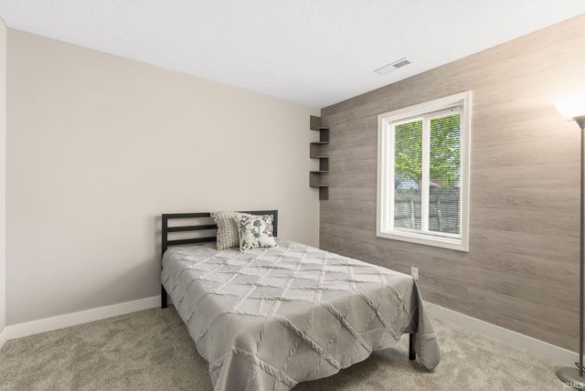 3819 Summersworth Run, Fort Wayne, IN 46804