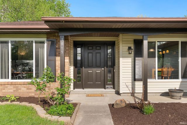 3819 Summersworth Run, Fort Wayne, IN 46804