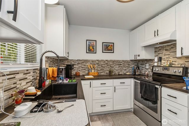 9010 9th Place SE, Lake Stevens, WA 98258