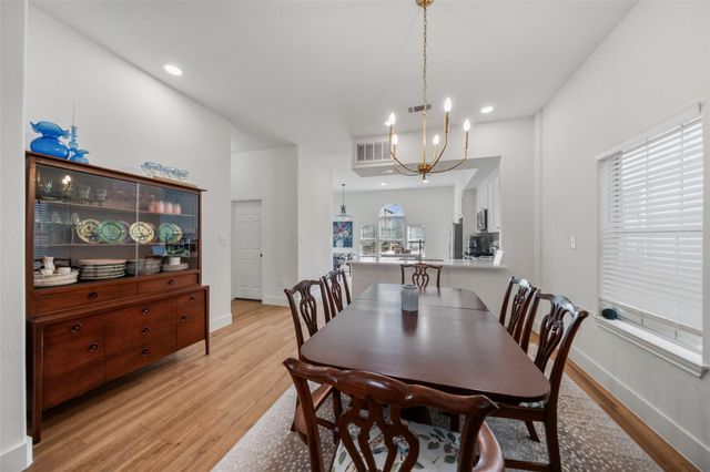 5734 Petty Street, Houston, TX 77007