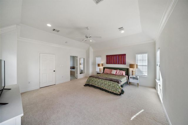 5734 Petty Street, Houston, TX 77007