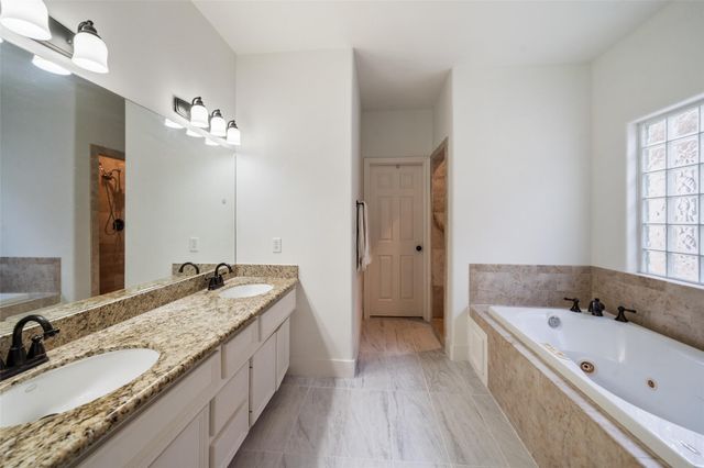 5734 Petty Street, Houston, TX 77007