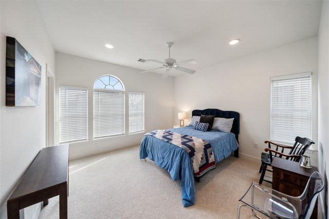 5734 Petty Street, Houston, TX 77007