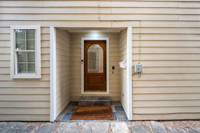 5734 Petty Street, Houston, TX 77007