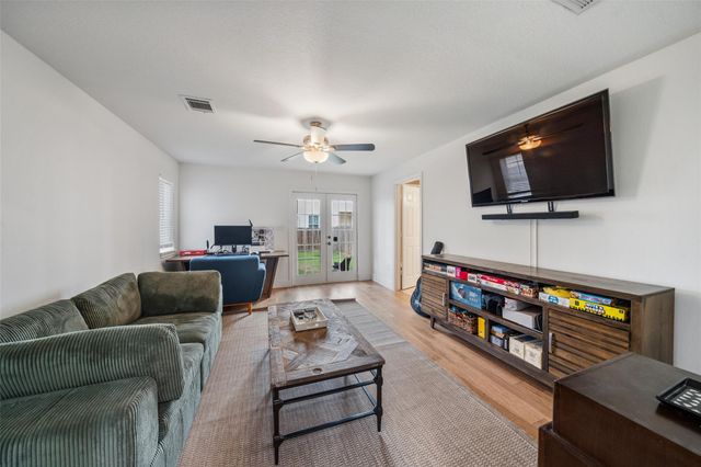 5734 Petty Street, Houston, TX 77007