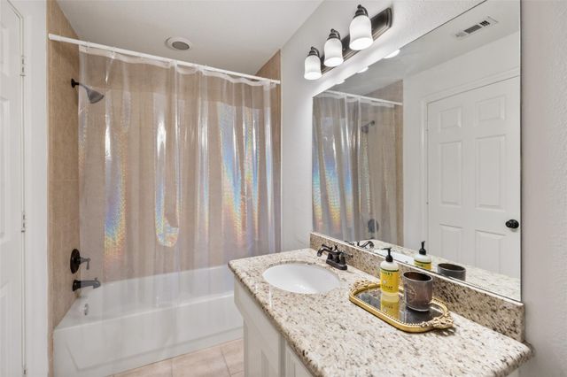 5734 Petty Street, Houston, TX 77007