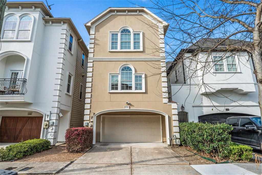 5734 Petty Street, Houston, TX 77007