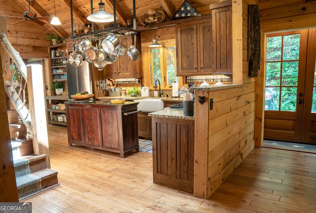 456 Bull Frog Lane, Clayton, GA 30525