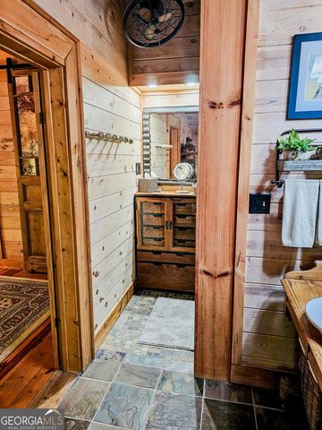 456 Bull Frog Lane, Clayton, GA 30525