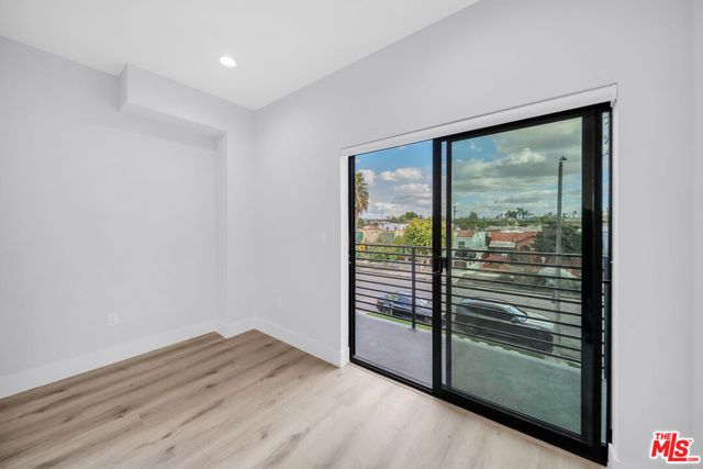 1218 Magnolia Avenue, Los Angeles, CA 90006