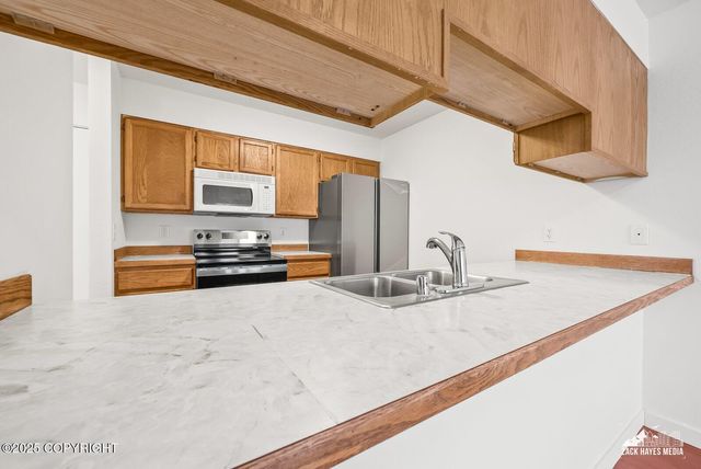 510 Glacier Bay Circle, Anchorage, AK 99508