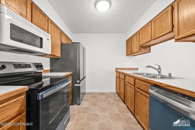 510 Glacier Bay Circle, Anchorage, AK 99508