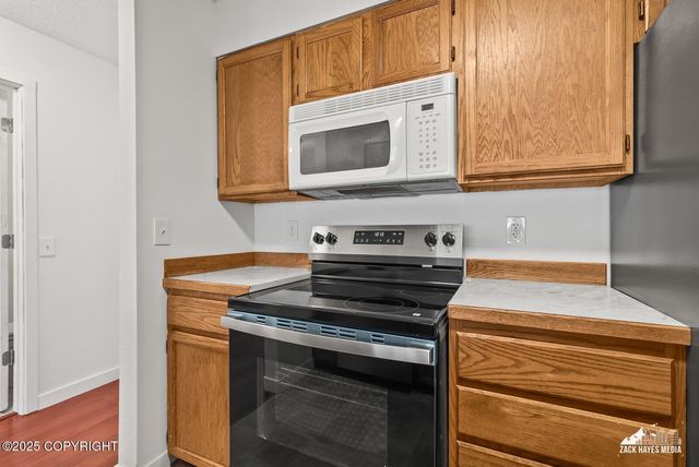 510 Glacier Bay Circle, Anchorage, AK 99508